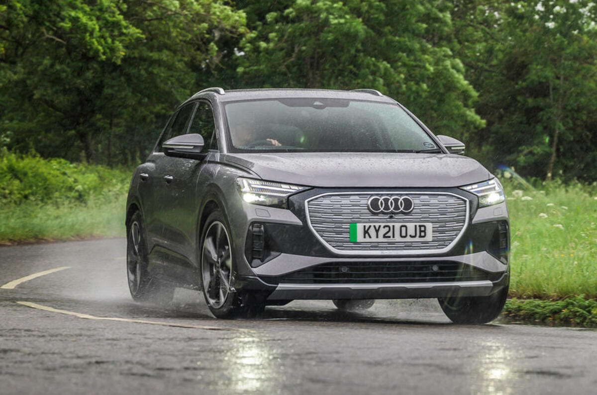 audi q4 e tron 2021 front quarter tracking