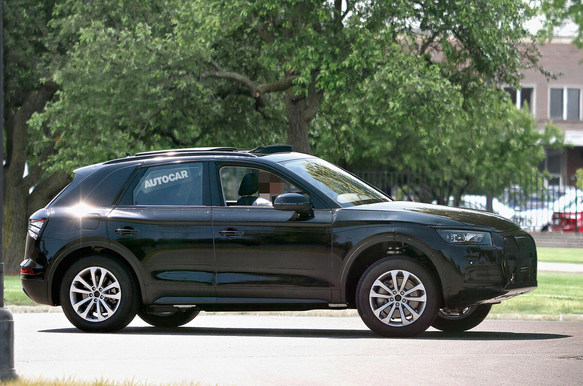 Audi Q5 spy shots testing