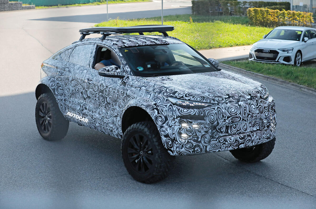 Audi Q6 mule front quarter 2 Audi Q6 mule front quarter 2