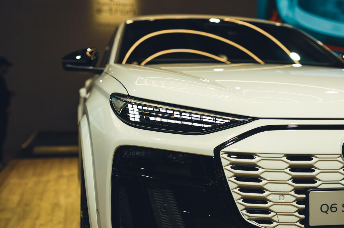 audi q6 sportback e tron paris 2024 headlight audi q6 sportback e tron paris 2024 headlight