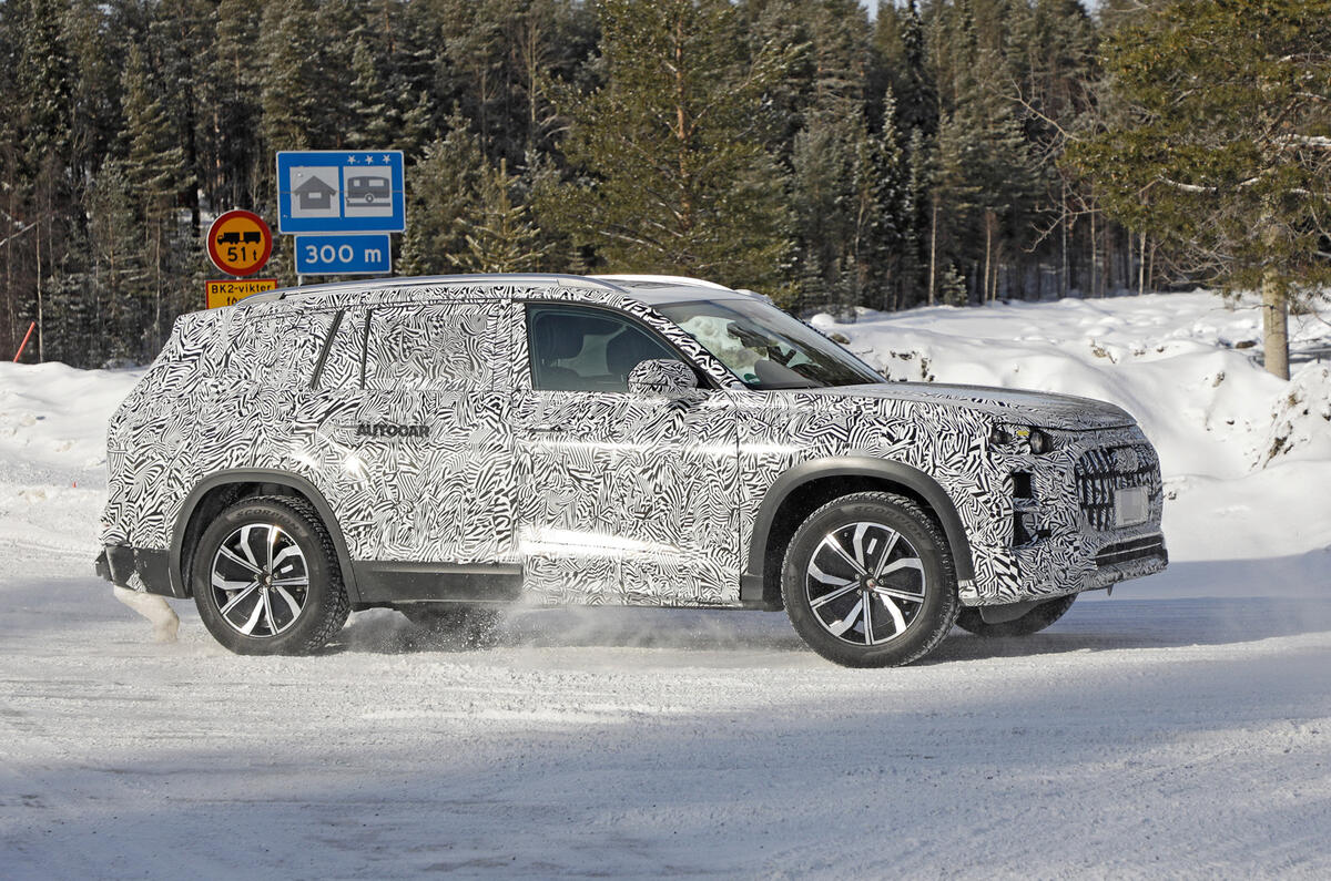 Audi Q9 prototype41 Audi Q9 prototype41