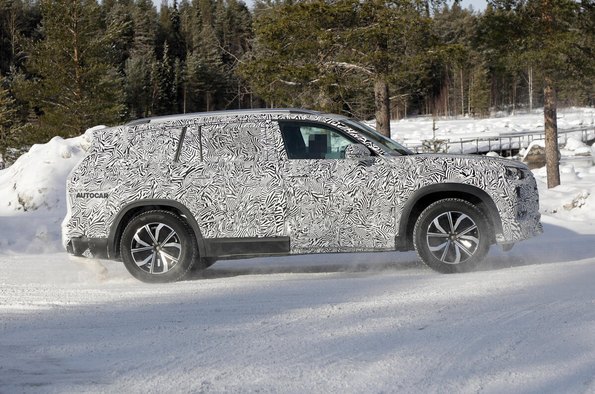 Audi Q9 prototype44 Audi Q9 prototype44