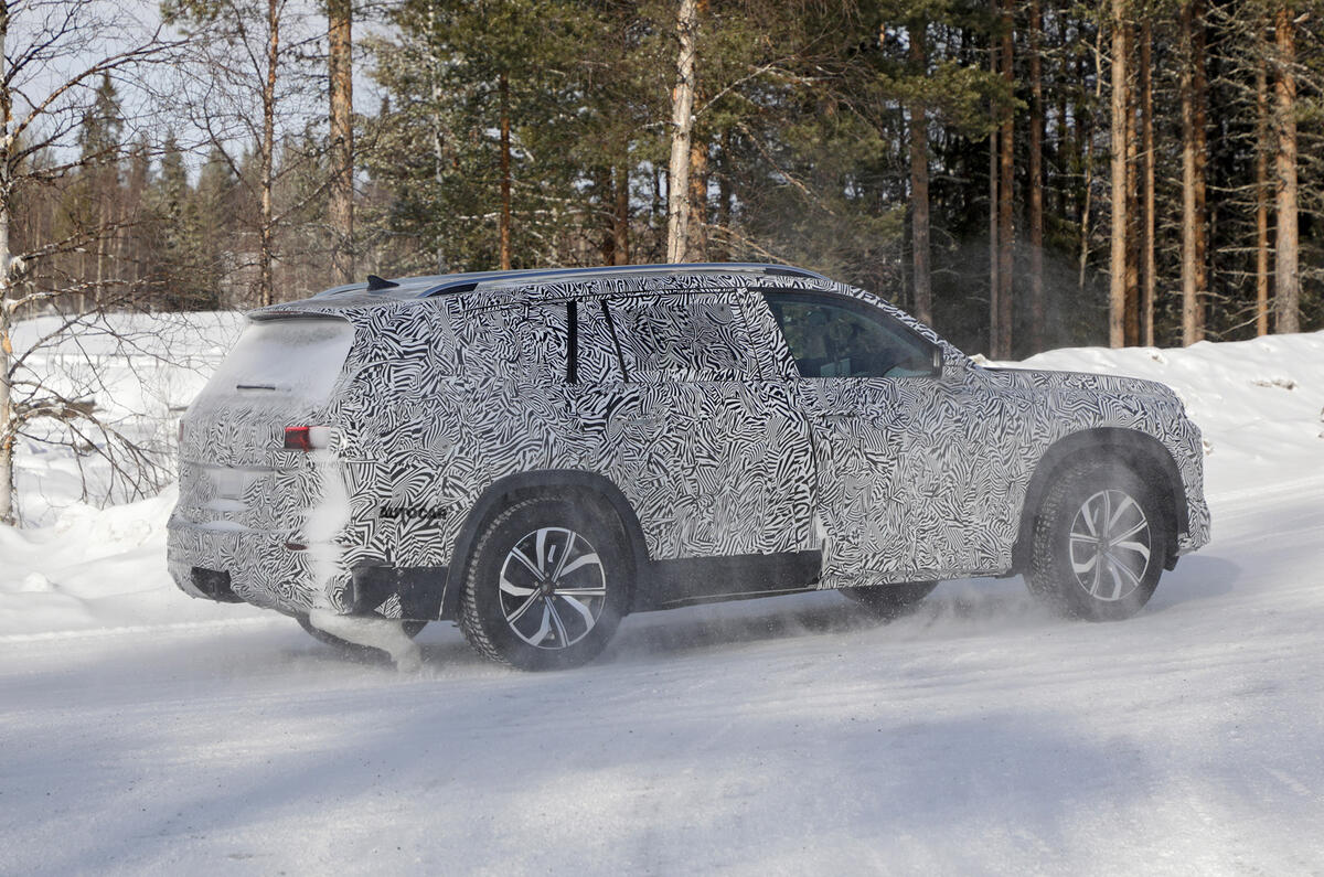 Audi Q9 prototype51 Audi Q9 prototype51