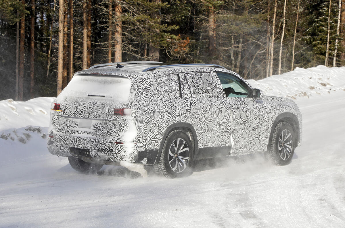 Audi Q9 prototype55 Audi Q9 prototype55