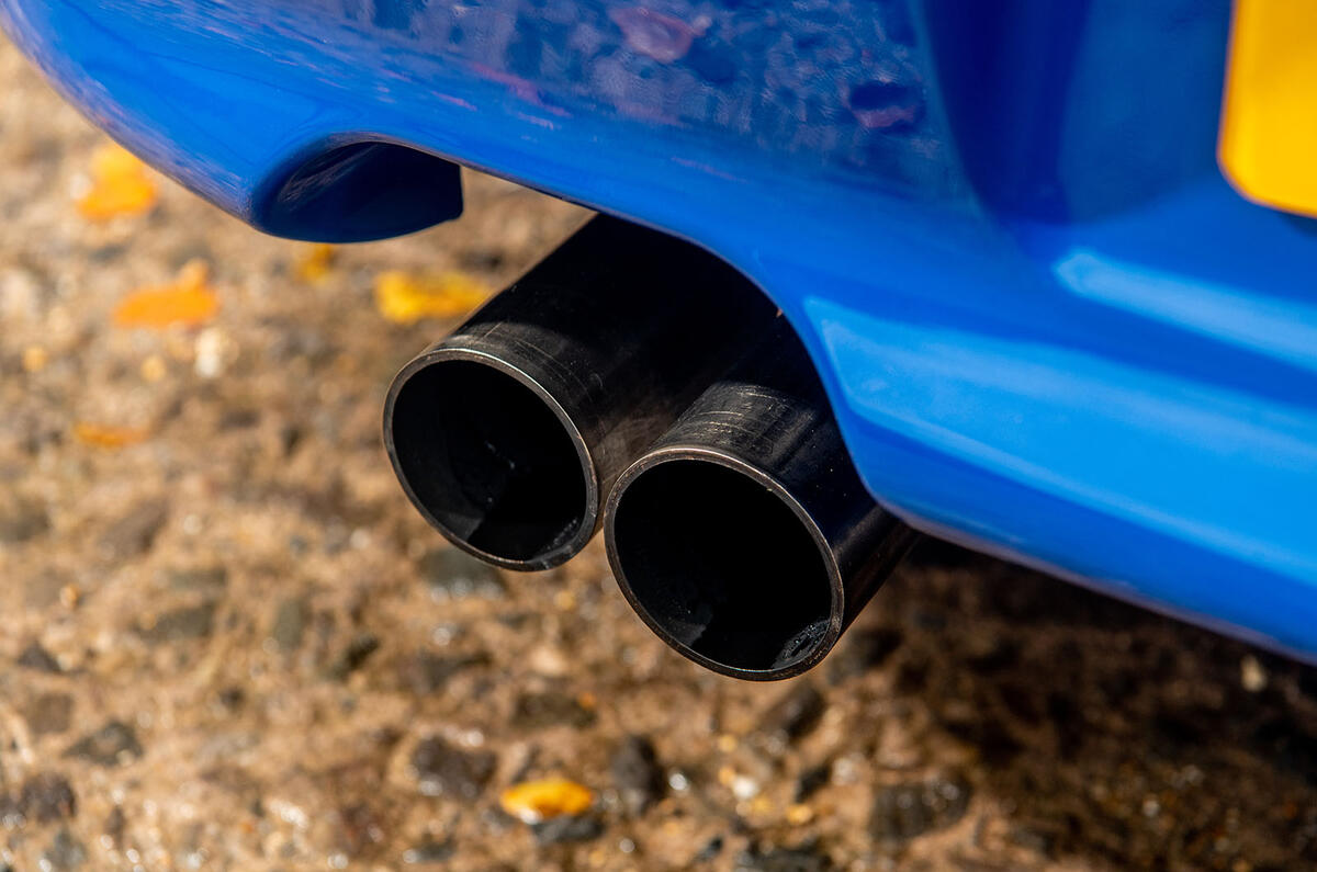 Audi RS2 exhaust Audi RS2 exhaust
