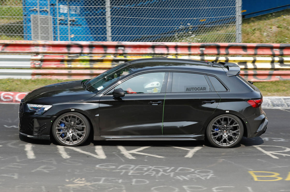 Audi RS3 Nurburgring side tracking