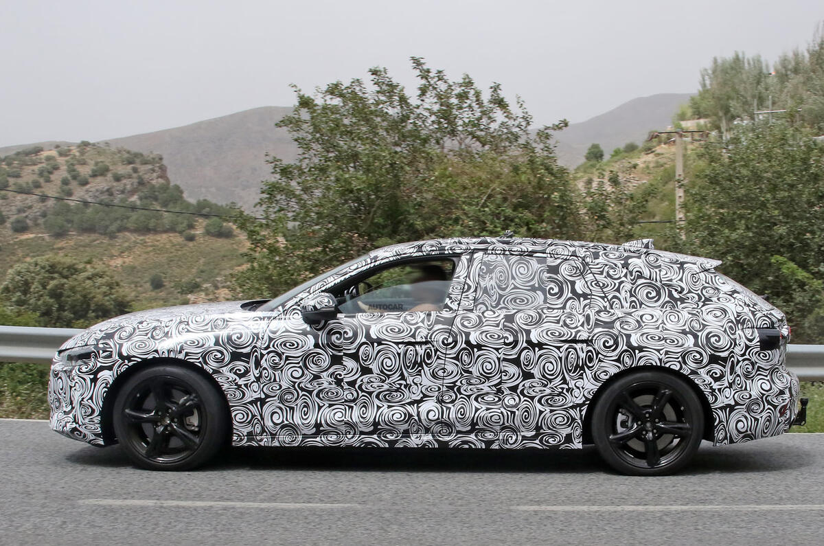 Audi RS4 Avant testing alps front side Audi RS4 Avant testing alps front side