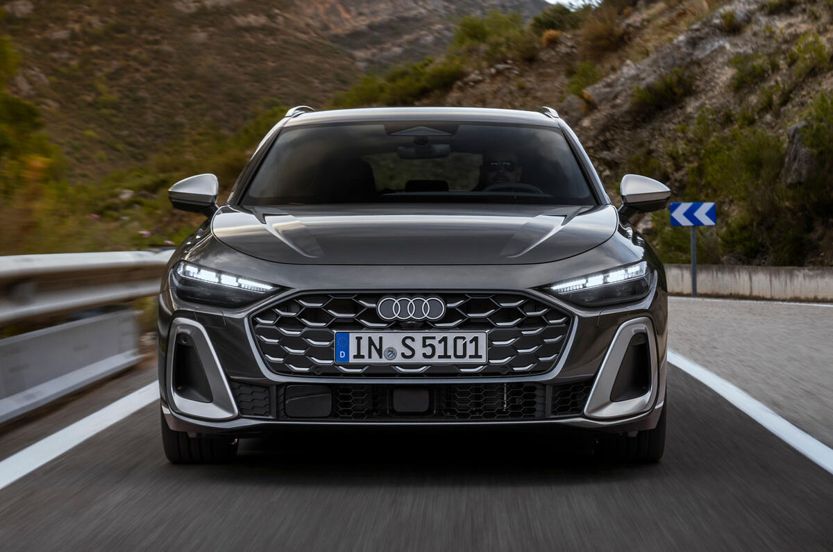 Audi S5 Avant front tracking Audi S5 Avant front tracking