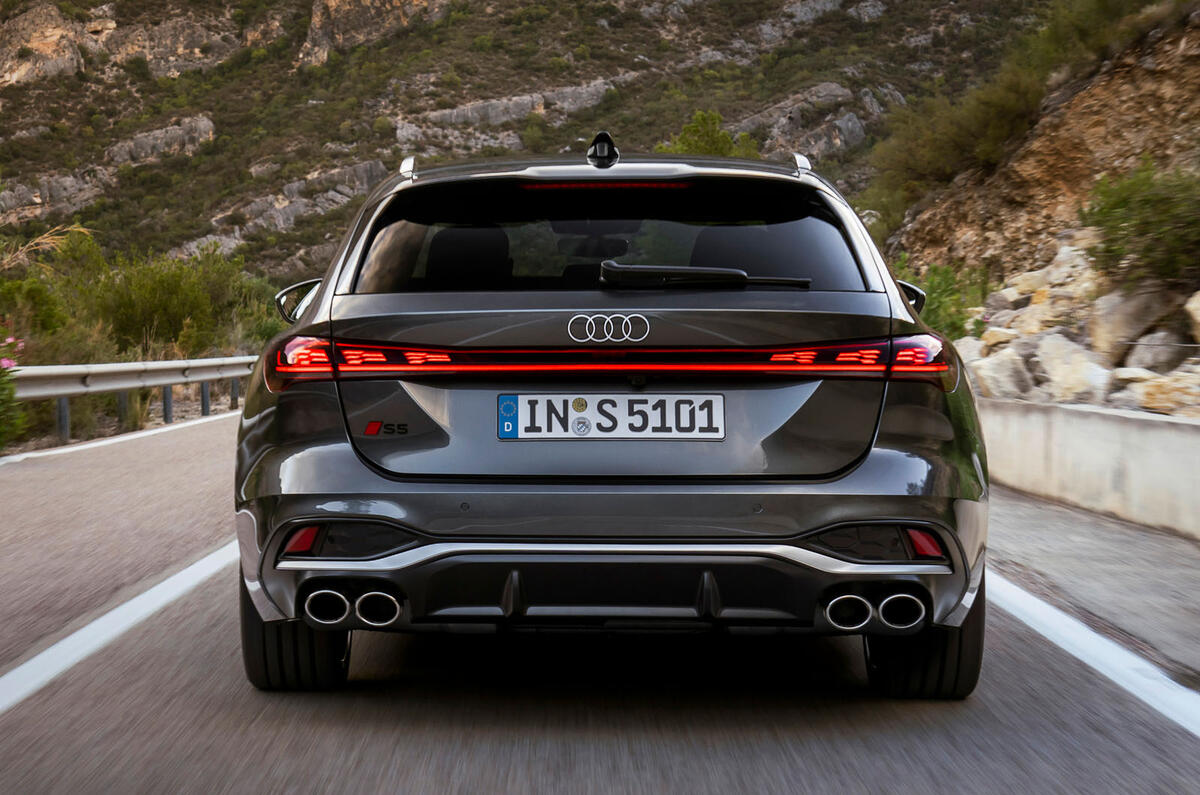 Audi S5 Avant rear tracking Audi S5 Avant rear tracking