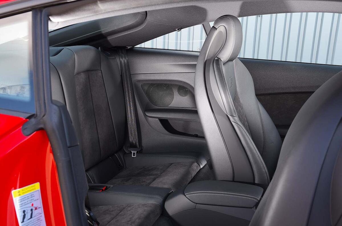 Audi TT Backseats Audi TT Backseats