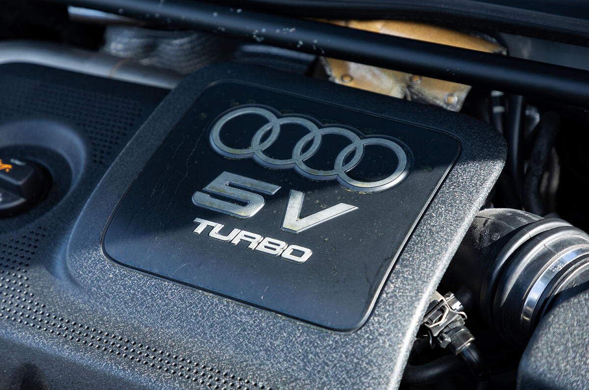 Audi TT engine cover Audi TT engine cover