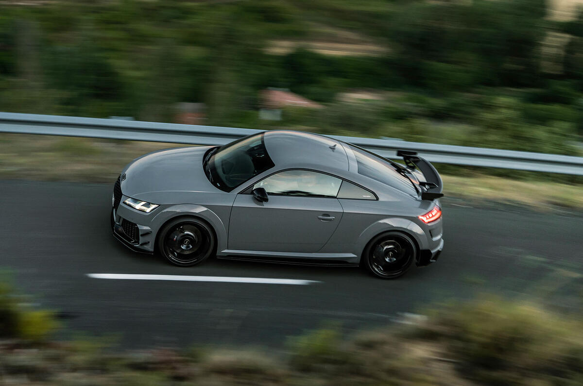 Audi TT RS Iconic side roof Audi TT RS Iconic side roof