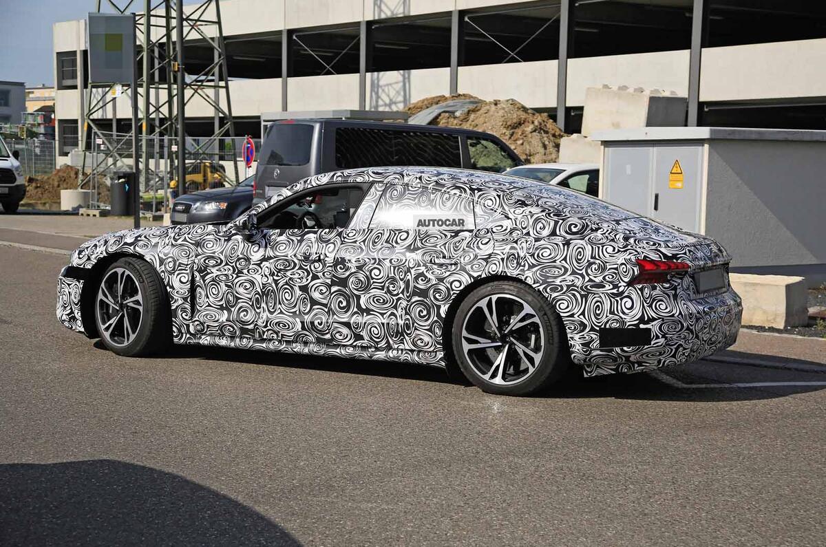 Audi E-tron GT spyshots side rear Audi E-tron GT spyshots side rear
