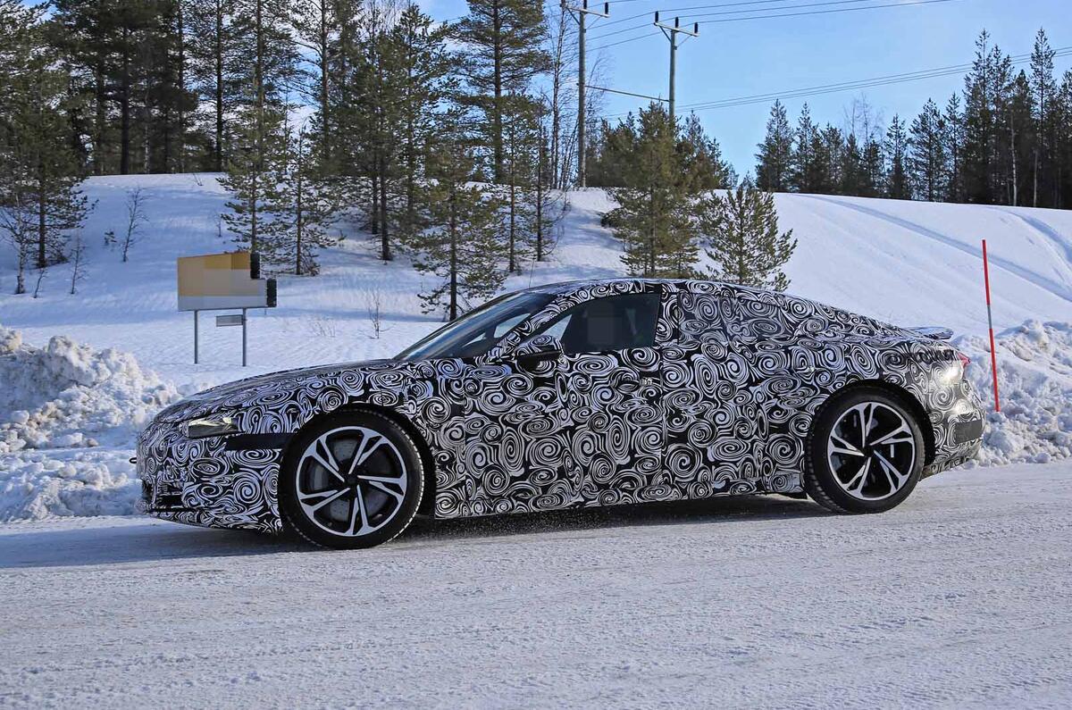 Audi E-Tron GT spyshots side front