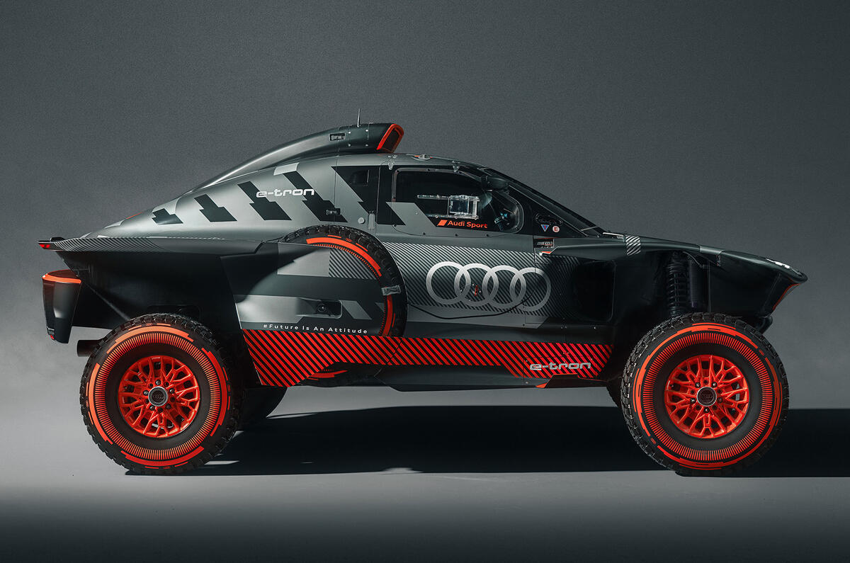 Audi e tron RS E2 side