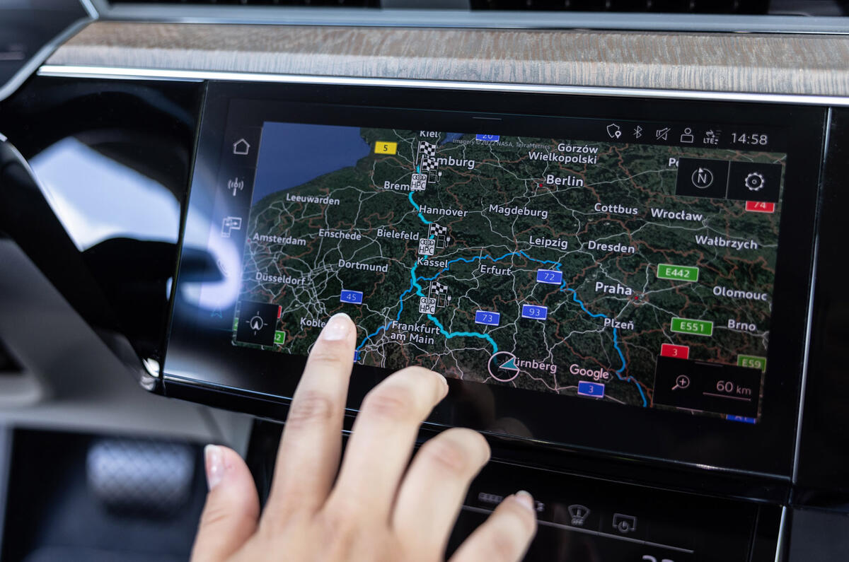 Audi e tron sat nav hand