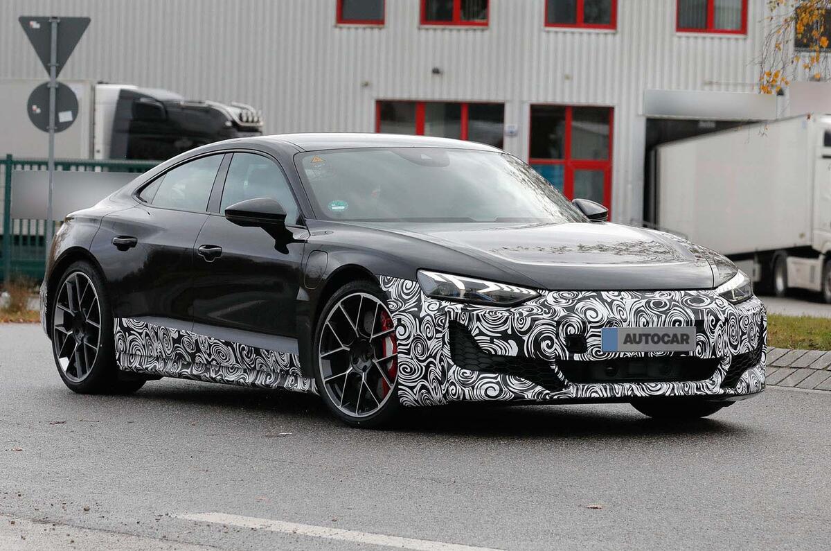 Audi e tron GT front three quarter