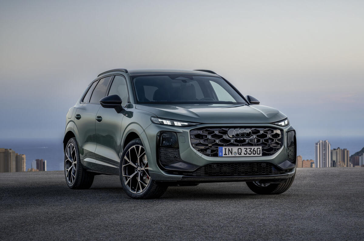 Audi Q3 2025 front 3:4 Audi Q3 2025 front 3:4