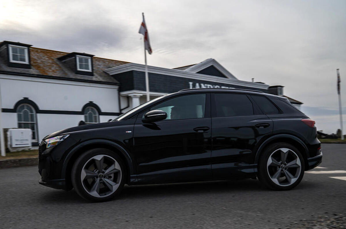 audi q4 e tron lands end 2