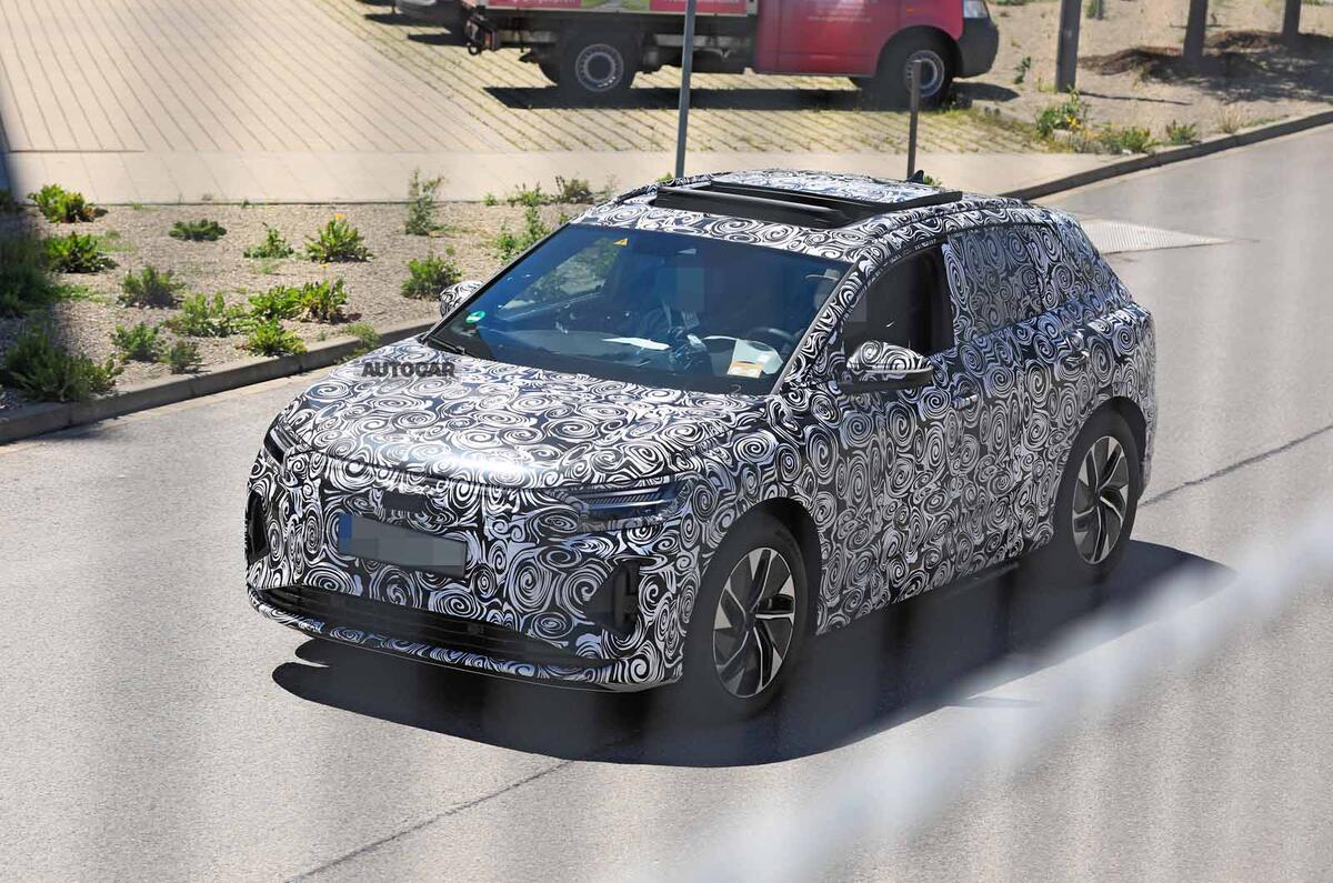 Audi Q4 E-tron Sportback spyshot side front Audi Q4 E-tron Sportback spyshot side front