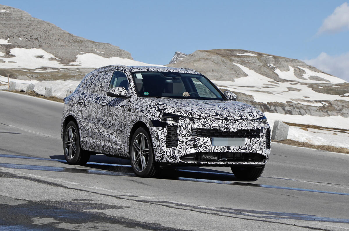 Audi Q5 prototype front hero 99 Audi Q5 prototype front hero 99