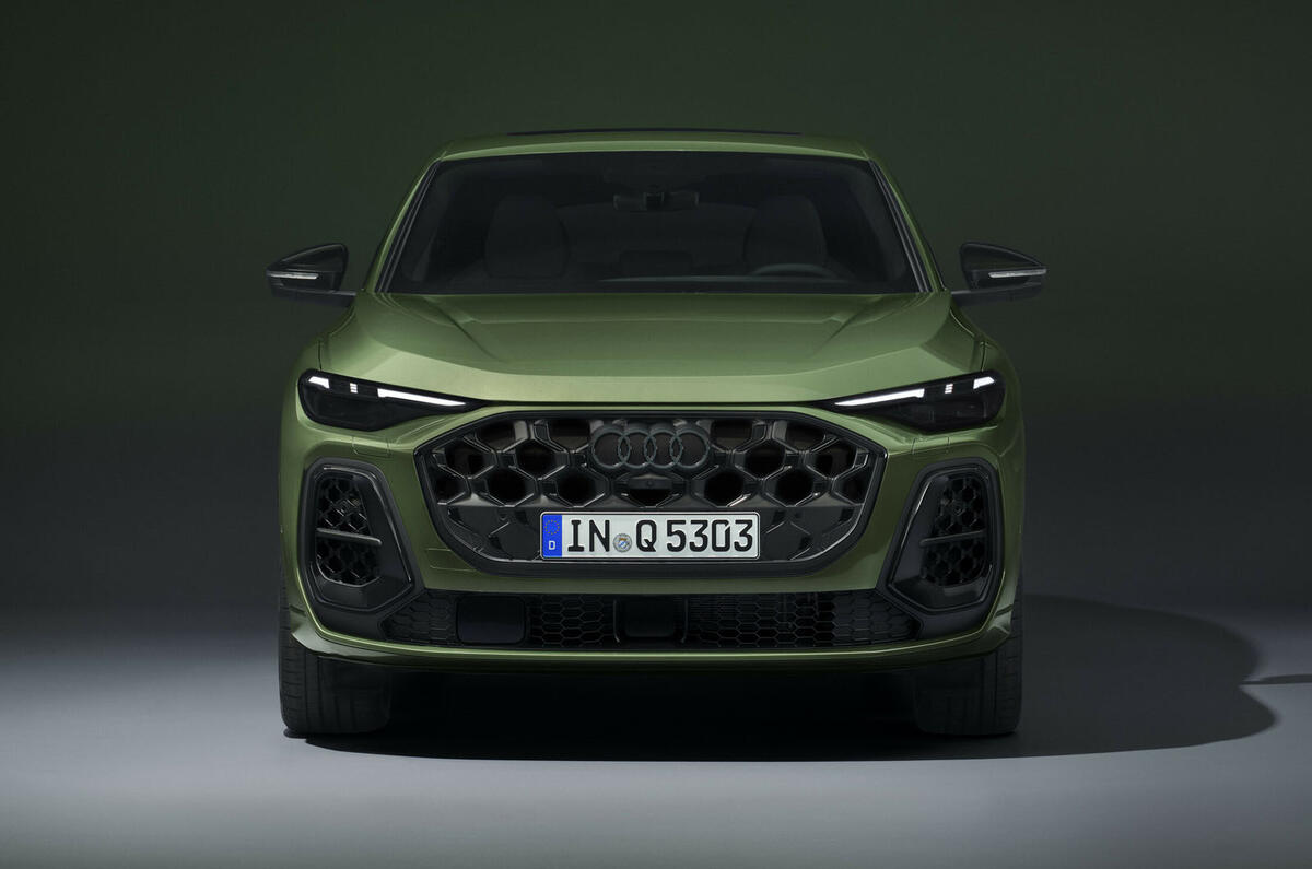 Audi Q5 Sportback   front end in studio Audi Q5 Sportback   front end in studio
