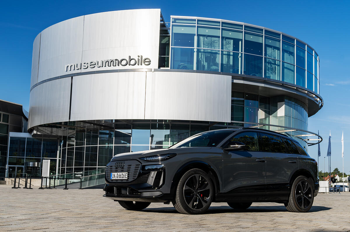 Audi Q6 e tron museum front 3Q 1 Audi Q6 e tron museum front 3Q 1