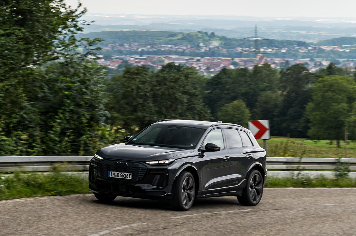 Audi Q6 e tron on road profile 1 Audi Q6 e tron on road profile 1