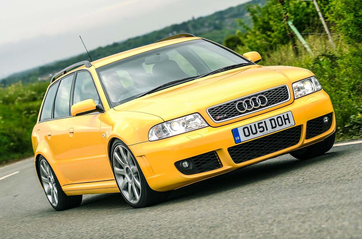 Audi RS4 Avant front three quarter Audi RS4 Avant front three quarter