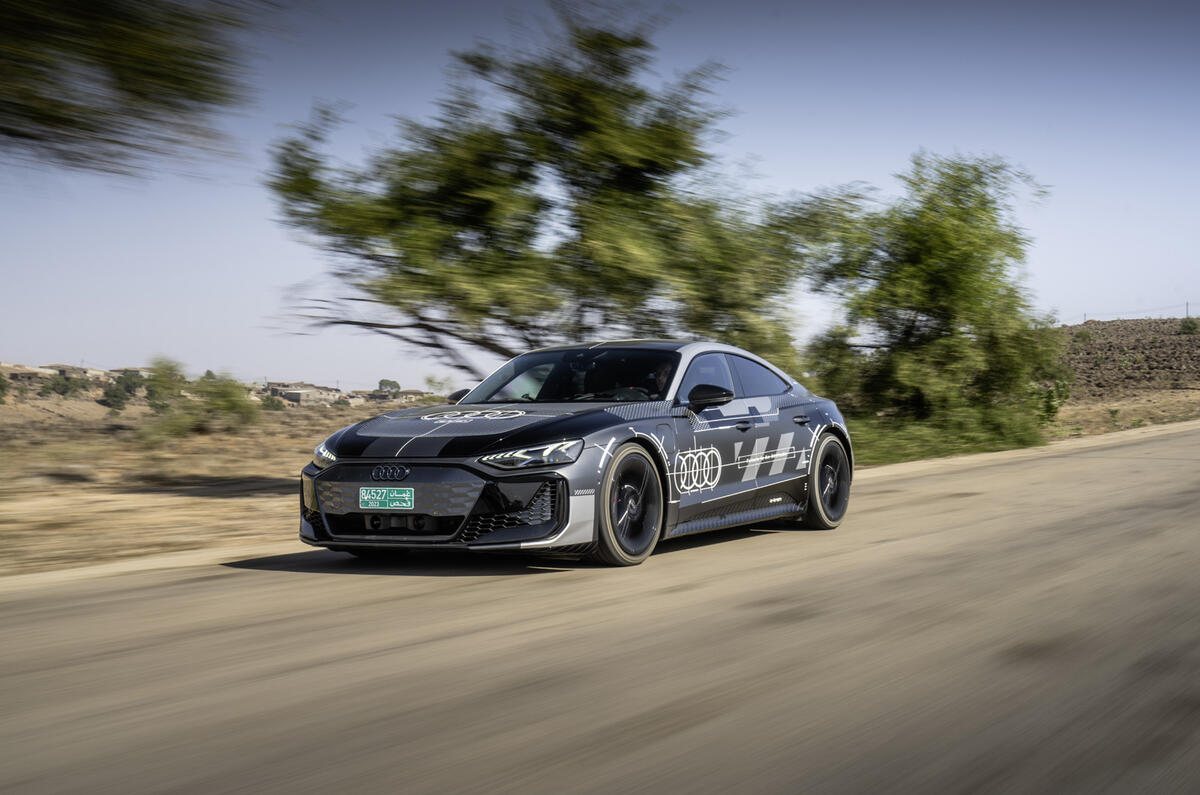 Audi RS E tron GT distance Audi RS E tron GT distance