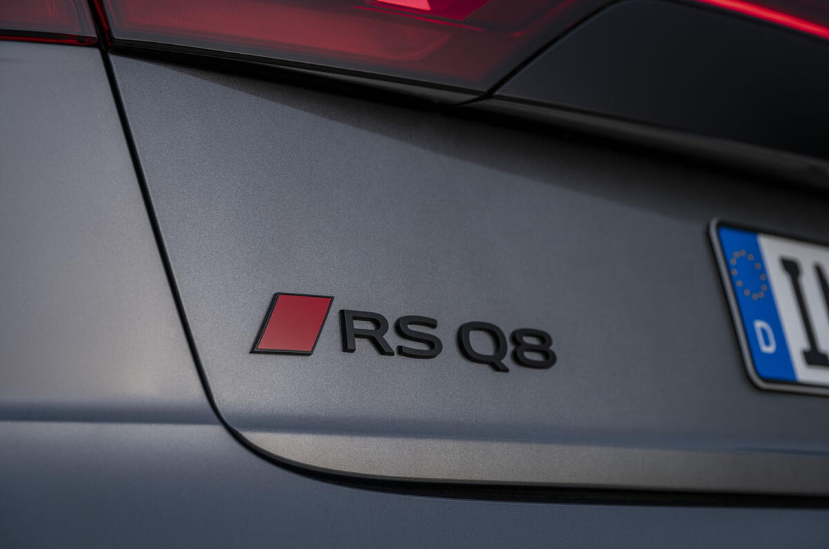 Audi RS Q8 Performance badge Audi RS Q8 Performance badge