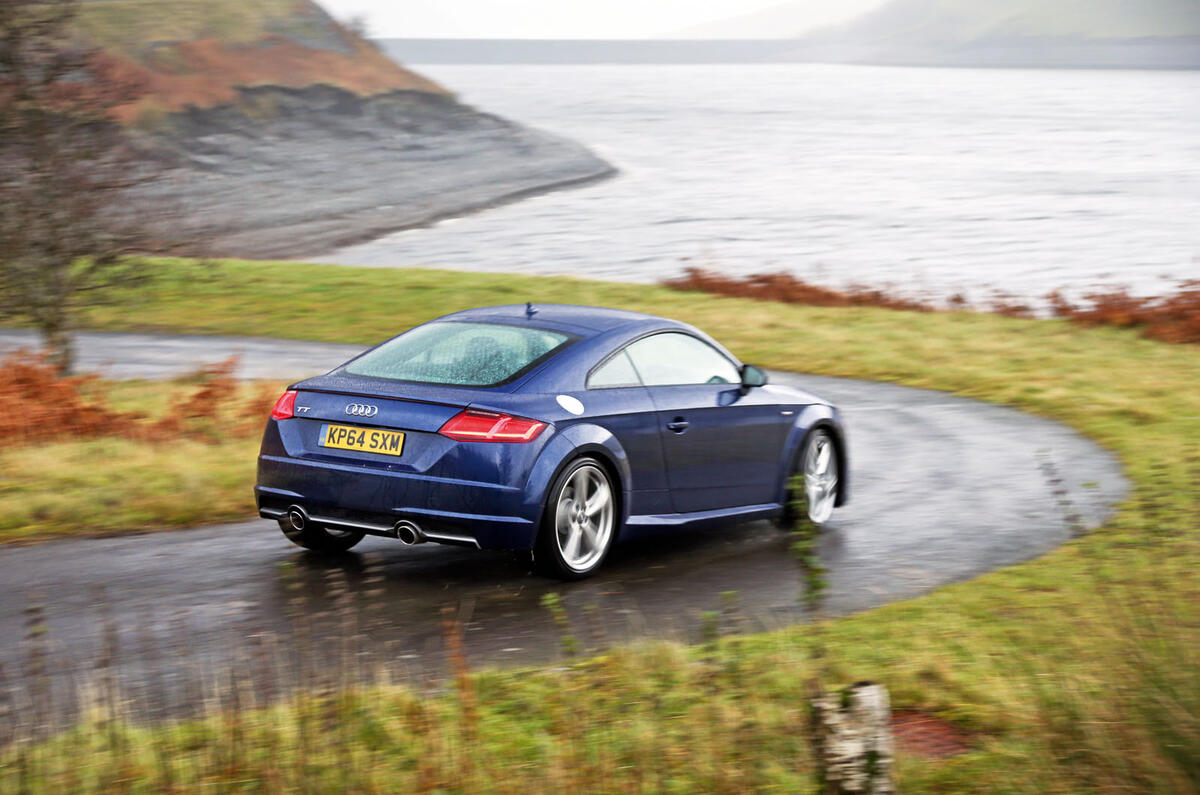 Audi TT 2014 cornering