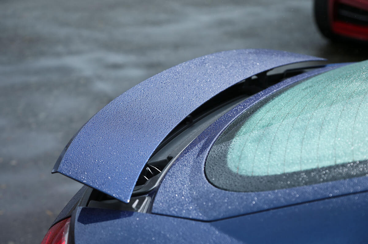 Audi TT 2014 spoiler