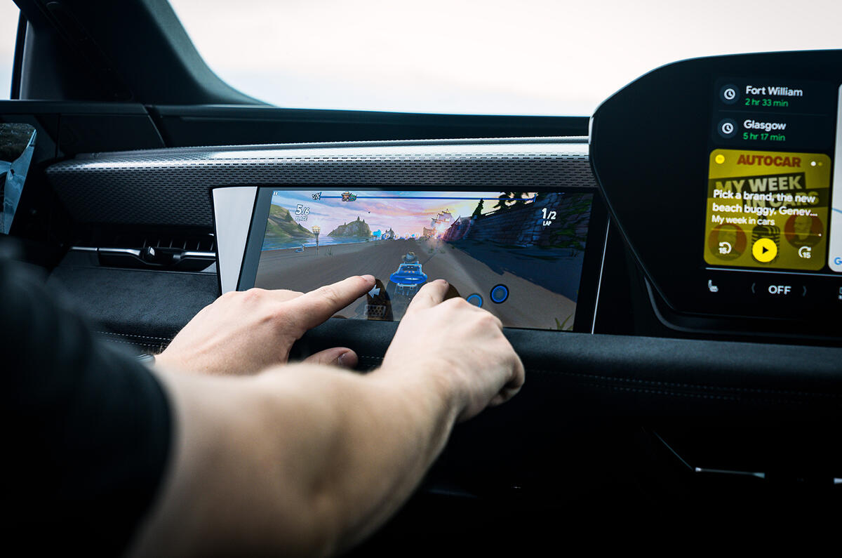Audi A6 e-tron interior