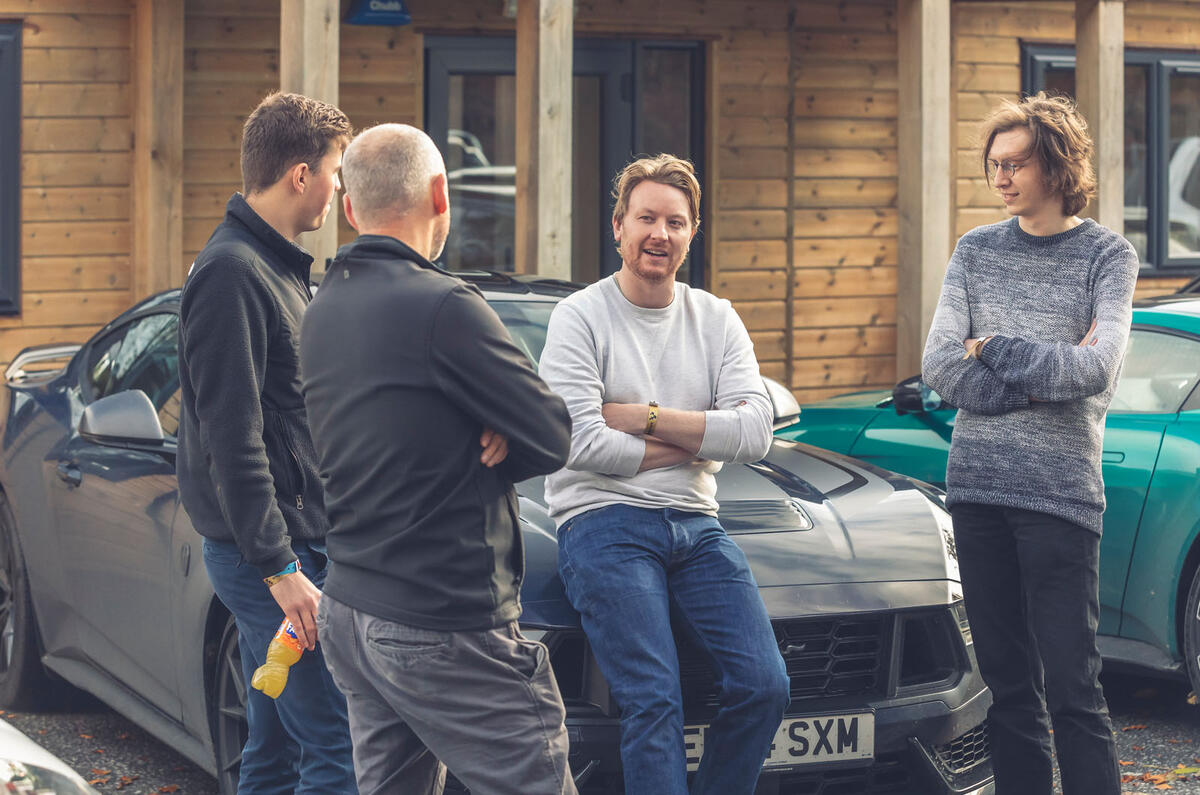 Autocar team