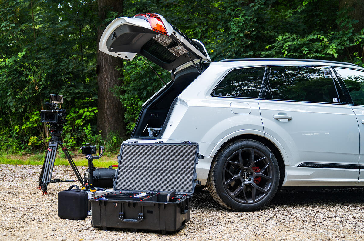 AutocarElectric AUDIQ7 GERMANY 7 AutocarElectric AUDIQ7 GERMANY 7