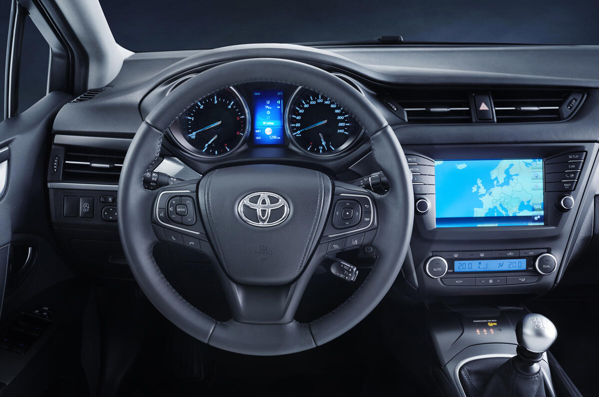 2015 Toyota Avensis facelift - new engines, specs and ... 2015 Toyota Avensis facelift - new engines, specs and ...