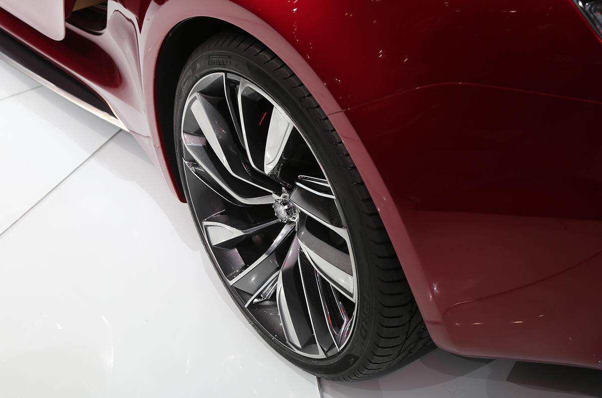 MG E-Motion EV wheel style
