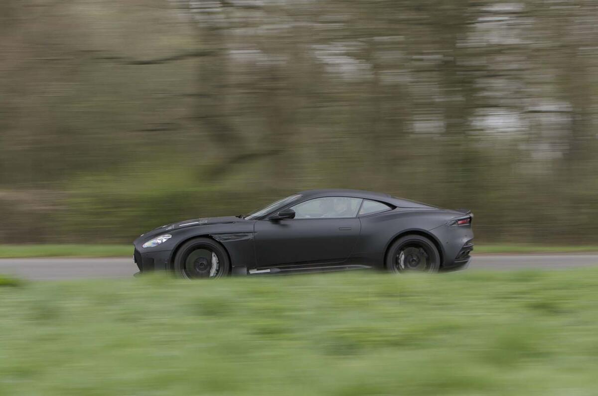 Aston Martin DBS Superleggera