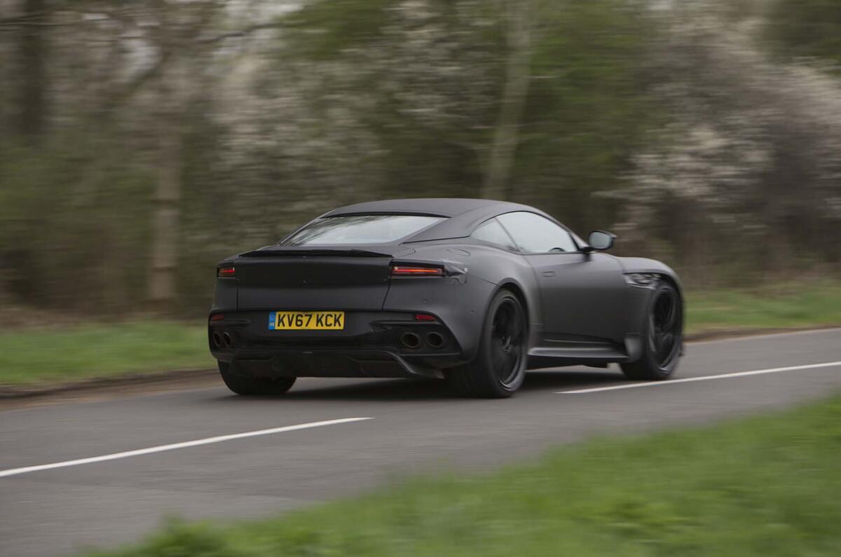Aston Martin DBS Superleggera