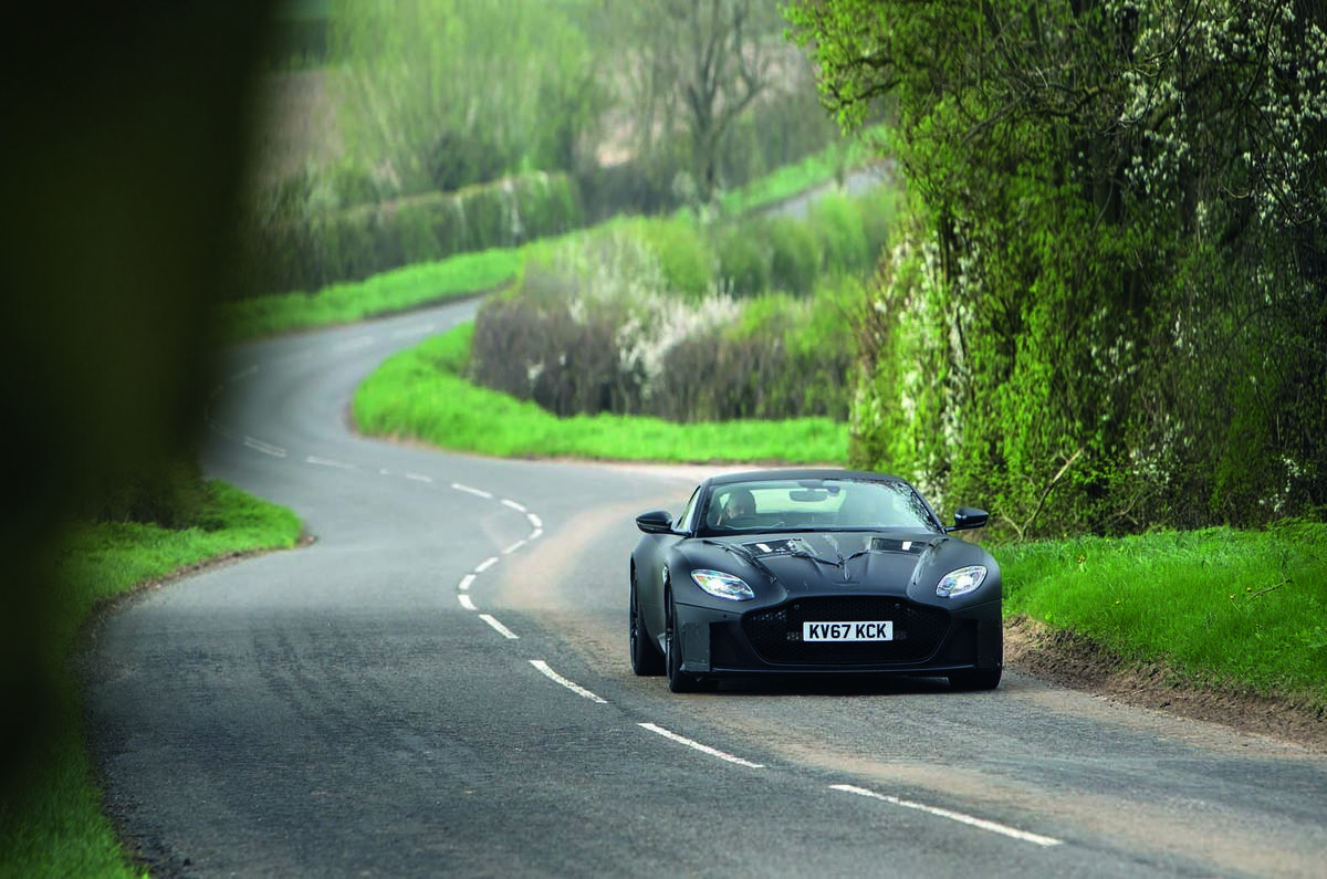 Aston Martin DBS Superleggera