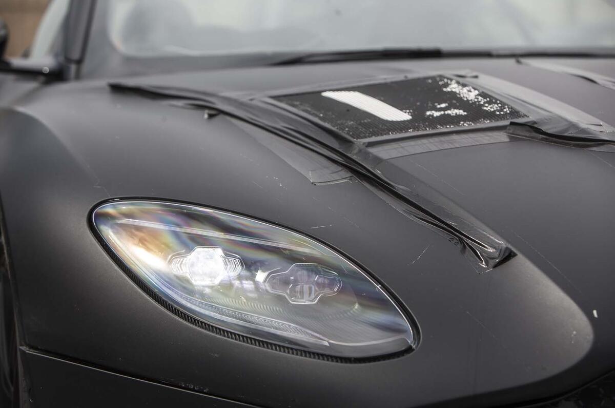 Aston Martin DBS Superleggera