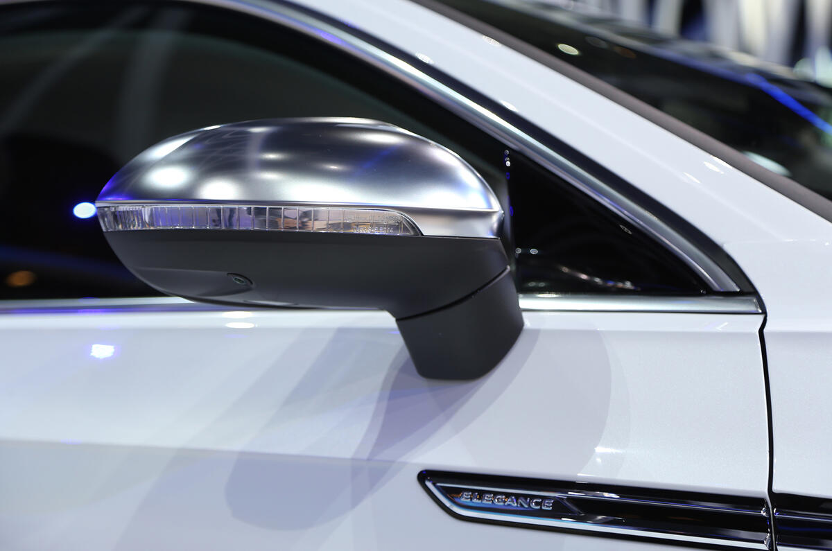 2017 Volkswagen Arteon revealed as CC replacement