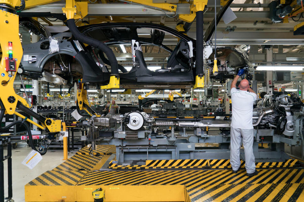 Bentley Mulsanne production line - Crewe 