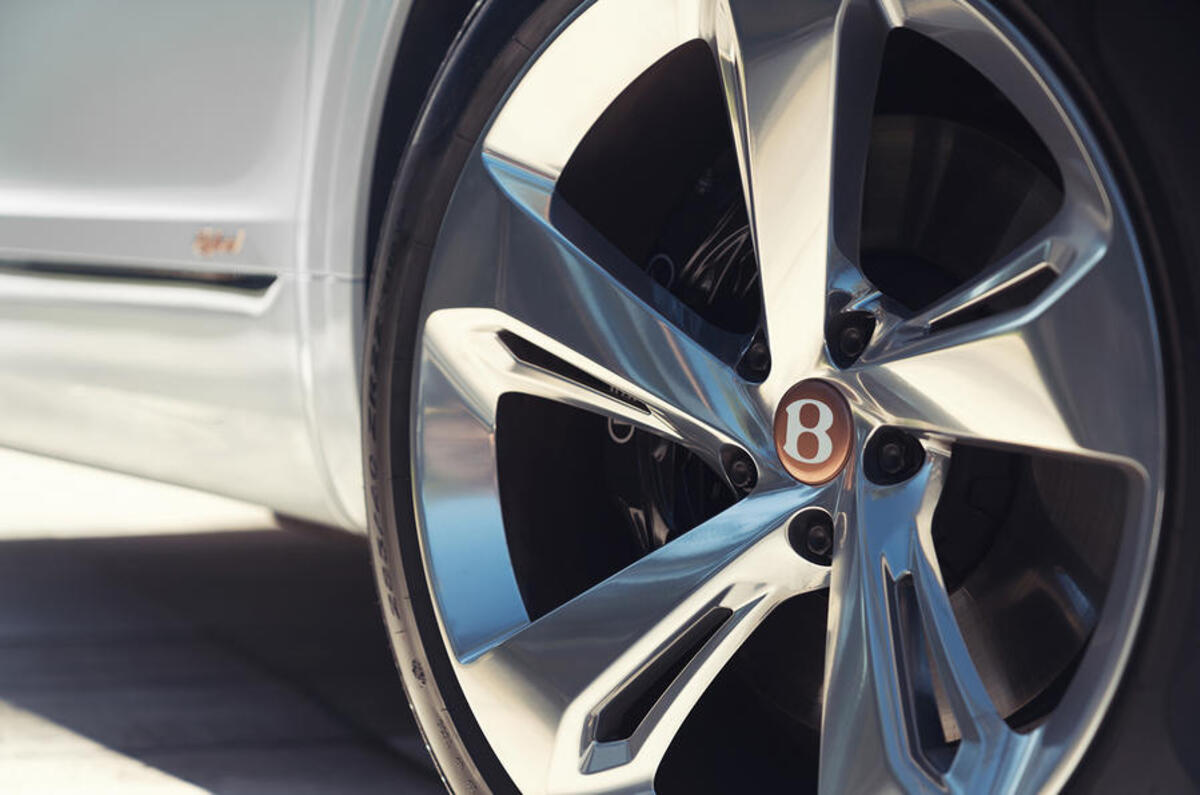 2019 Bentley Bentayga Hybrid - alloy wheel