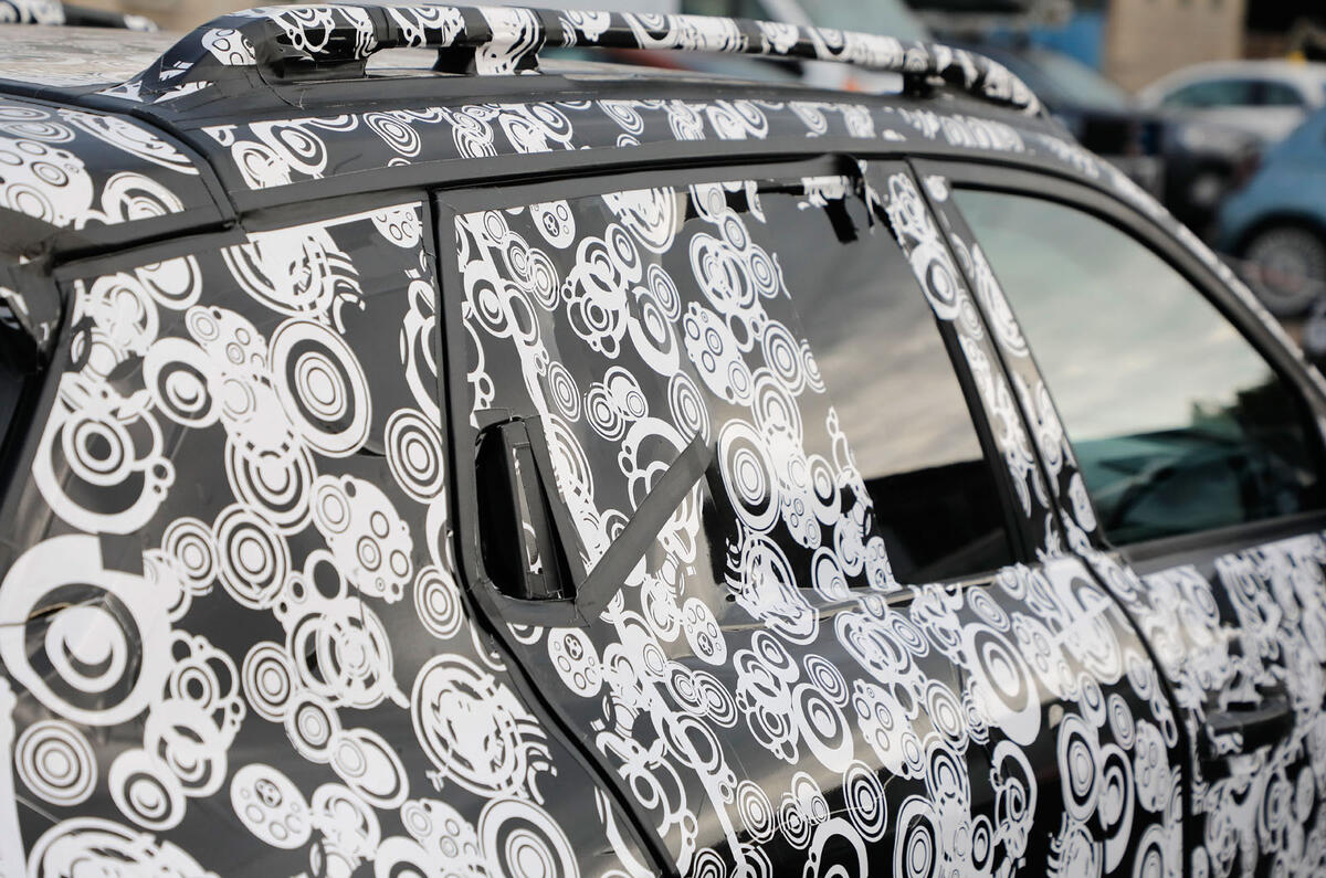 Baby Jeep spies side detail Baby Jeep spies side detail