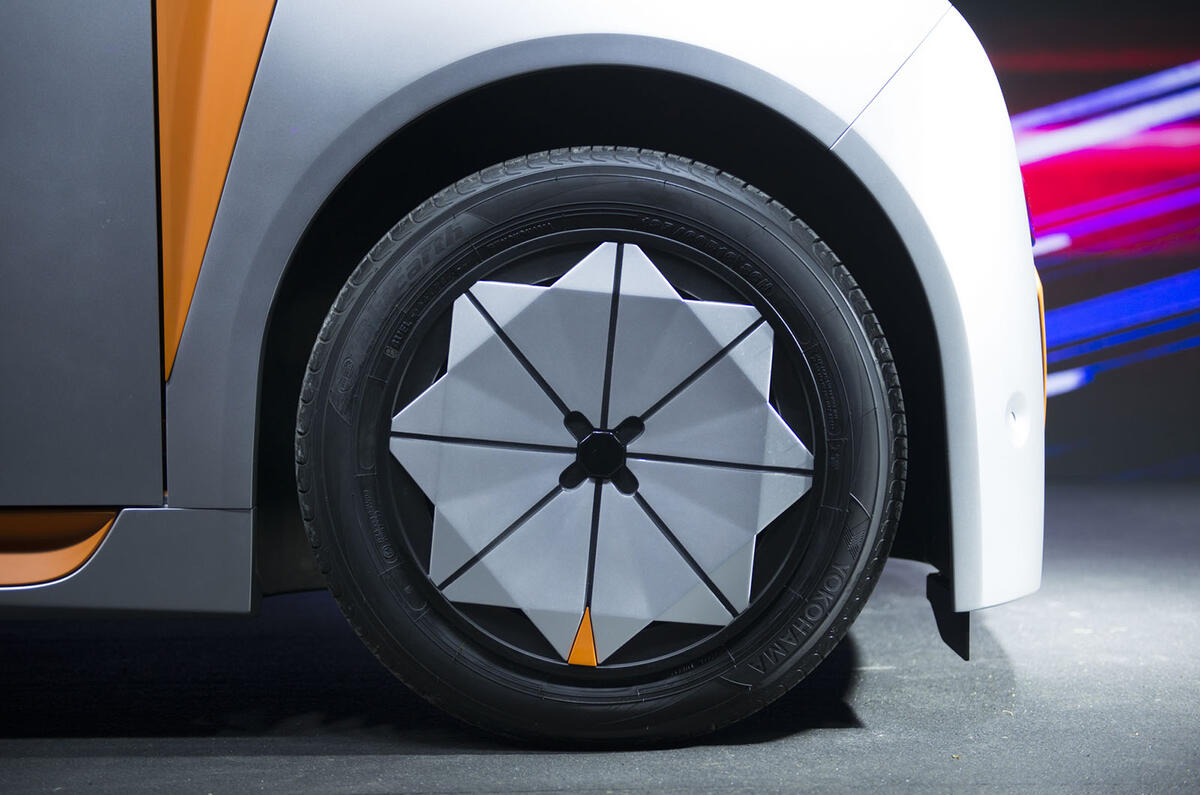 Chris Bangle Redspace electric city car - new pictures