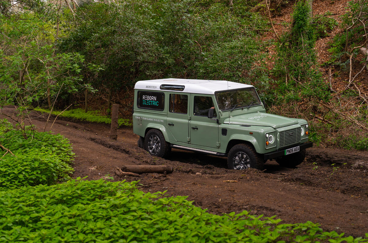 Bedeo Defender in mud Bedeo Defender in mud