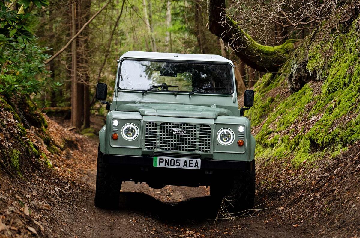 Bedeo Land Rover Defender Bedeo Land Rover Defender