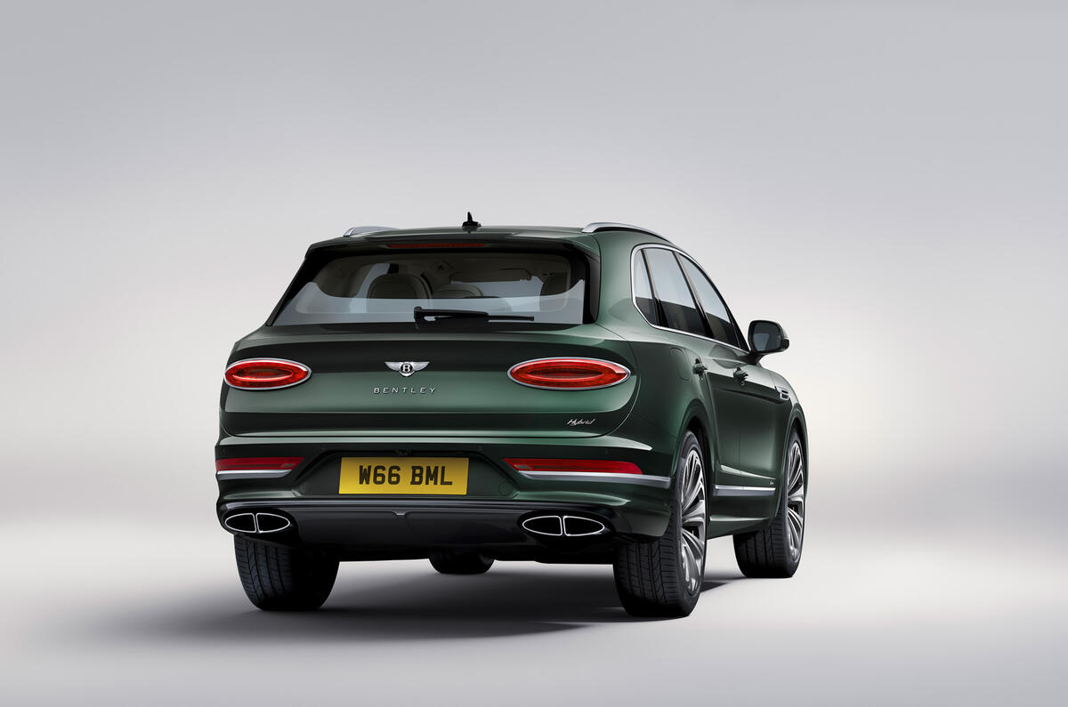 Bentayga Azure Hybrid rear Bentayga Azure Hybrid rear